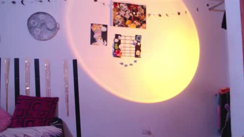 haome online show from February 21, 11:27 pm