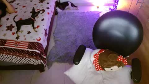 isabella online show from March 7, 5:53 pm