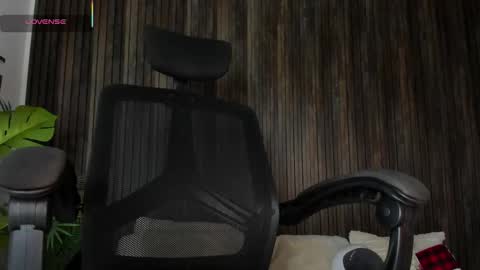 Im Jazmin online show from December 20, 5:11 am