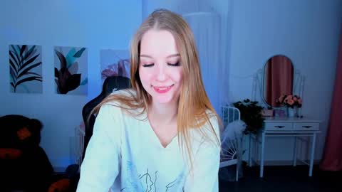 Rina online show from December 7, 4:25 pm