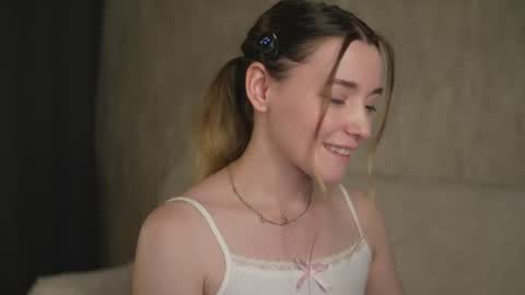 Mary online show from June 11, 7:11 pm