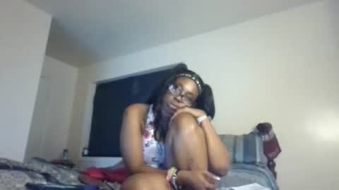 mary mack online show from October 25, 4:42 am