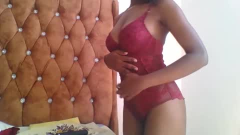 cutetits001 online show from November 14, 10:59 am