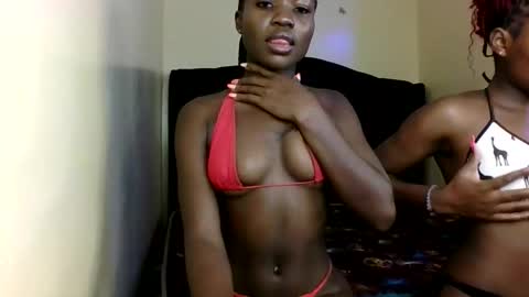 cutey_mara online show from May 22, 8:56 am