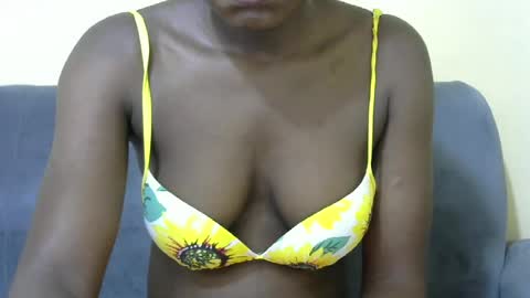cutezola online show from July 2, 5:02 am