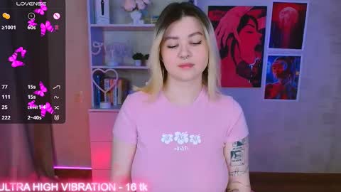 Snapshot of cutie_mili chatting on February 9, 7:09 pm mili online show from February 9, 7:09 pm