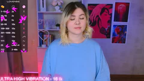 Snapshot of cutie_mili chatting on February 8, 7:49 pm mili online show from February 8, 7:49 pm
