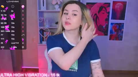 Snapshot of cutie_mili chatting on February 11, 8:52 pm mili online show from February 11, 8:52 pm
