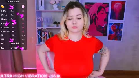 Snapshot of cutie_mili chatting on March 1, 4:15 am mili online show from March 1, 4:15 am
