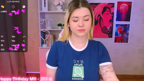 Snapshot of cutie_mili chatting on January 27, 2:02 pm mili online show from January 27, 2:02 pm