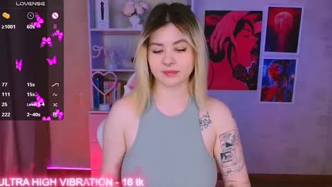 Snapshot of cutie_mili chatting on February 10, 8:42 pm mili online show from February 10, 8:42 pm