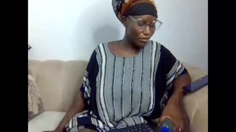 CUTIE online show from April 16, 9:14 pm