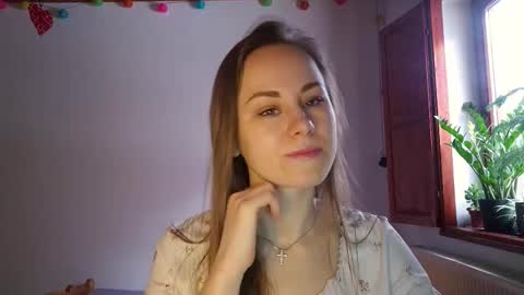 cutie_xoxo_ online show from February 3, 8:19 am