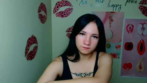 Snapshot of cutielady_ chatting on September 13, 7:11 pm Emma online show from September 13, 7:11 pm