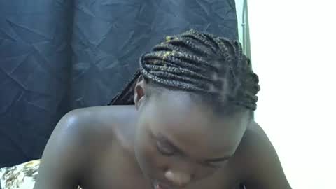 cuttey_slim22 online show from May 15, 7:49 pm