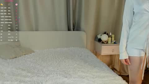 Cwen online show from November 8, 7:19 pm