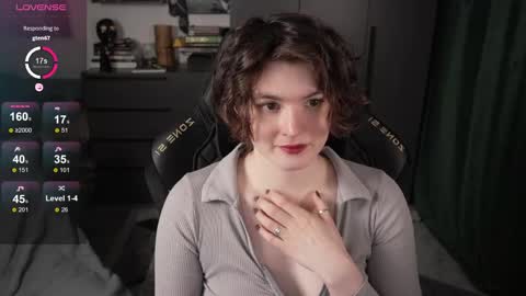 Helen Blossom online show from May 25, 2:27 pm