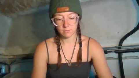 d3sert_moon online show from December 1, 10:56 pm