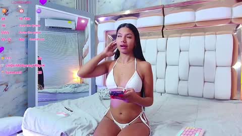 Snapshot of daddyissuesss_ chatting on January 17, 7:38 pm JAZMIN online show from January 17, 7:38 pm
