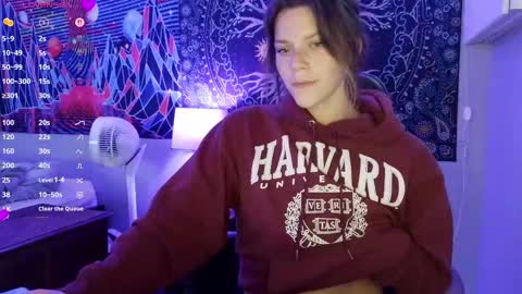 daddysgoodgirl online show from April 13, 12:50 pm