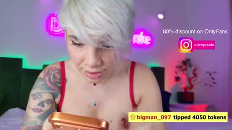 daddyspixxie online show from April 17, 5:04 pm