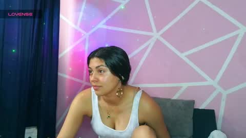 dafna lorens  online show from April 15, 5:24 pm