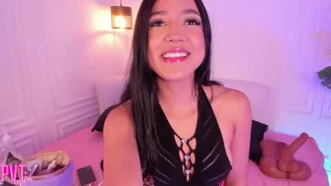 dafne_hillss online show from February 20, 11:34 am