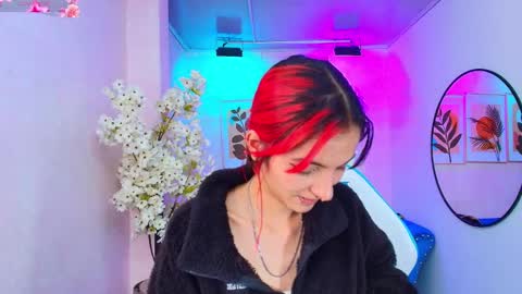 dafne huges online show from November 21, 7:16 pm