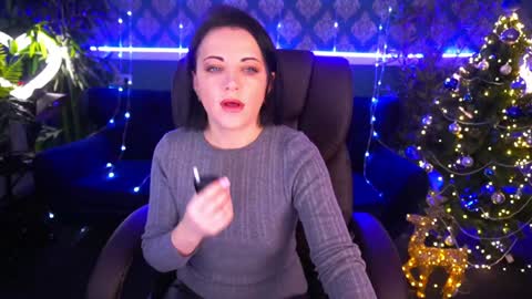 Snapshot of dafni_mon chatting on December 13, 6:53 am Dafni Mon online show from December 13, 6:53 am