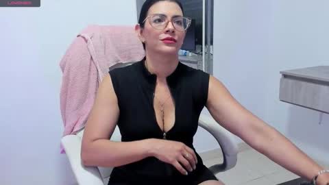 Dahian  online show from October 11, 2:09 pm