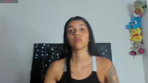 Snapshot of dahiangomezz chatting on December 3, 7:44 pm online show from December 3, 7:44 pm