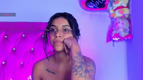 Snapshot of dahiangomezz chatting on February 12, 7:02 pm online show from February 12, 7:02 pm