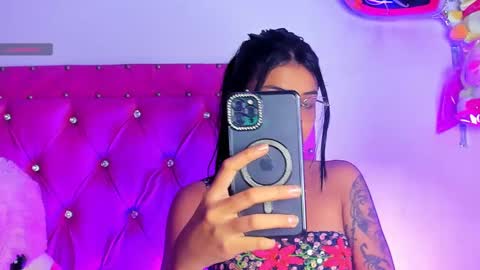 Snapshot of dahiangomezz chatting on February 11, 7:44 am online show from February 11, 7:44 am