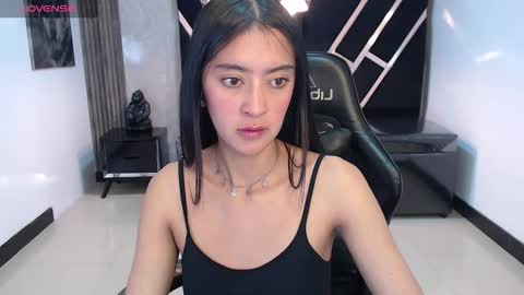 Snapshot of dahyan_ch chatting on October 13, 5:37 pm dahyan_ch online show from October 13, 5:37 pm