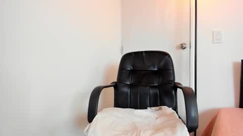 Daila Smith  online show from March 10, 3:27 pm