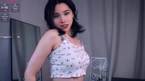 Aoi and Lily best friends online show from July 24, 9:07 am