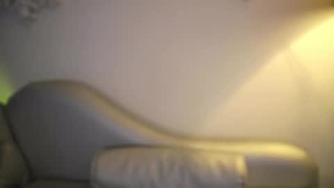 Lauren            online show from December 17, 2:43 pm