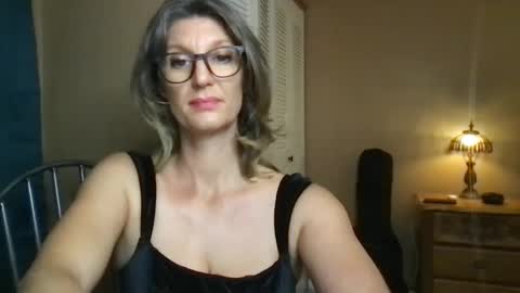 Daisy137 online show from January 22, 2:48 am