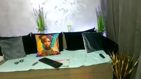 Ashe online show from May 12, 6:47 pm