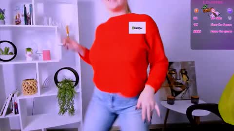 Little Di online show from November 17, 7:36 pm