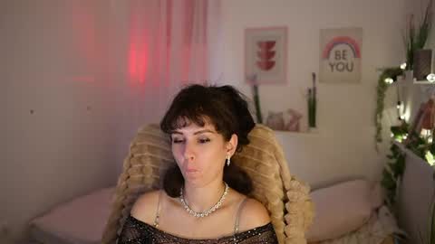Daisy online show from July 28, 6:20 pm