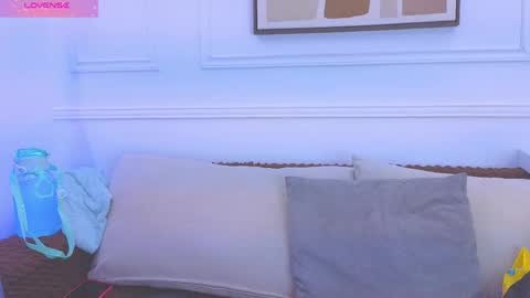 Daisy Price online show from May 13, 10:43 am