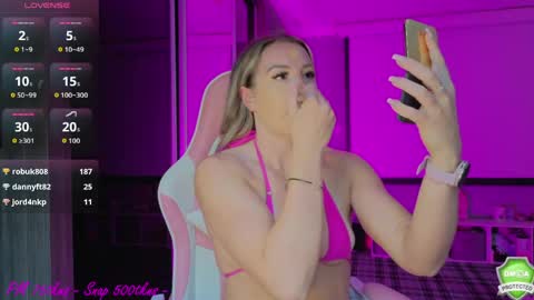 DaisyDeliciousxx online show from June 6, 12:55 pm