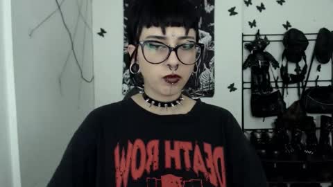 dakota online show from October 28, 3:56 am