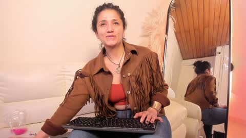 Dakota online show from February 6, 1:43 pm