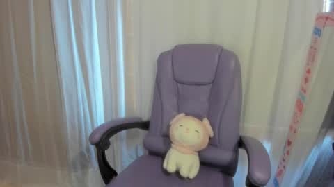 Snapshot of dakotaa_aa chatting on September 24, 7:24 pm The girl of your dreams o online show from September 24, 7:24 pm