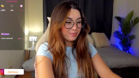 Snapshot of dakottaa__ chatting on September 12, 11:34 pm dakottaa__ online show from September 12, 11:34 pm