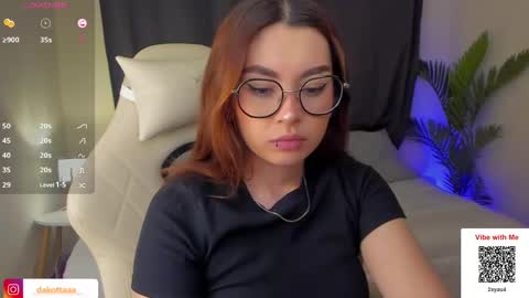 Snapshot of dakottaa__ chatting on February 12, 11:41 pm dakottaa__ online show from February 12, 11:41 pm