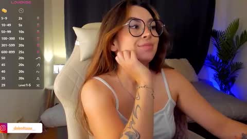 Snapshot of dakottaa__ chatting on September 16, 11:46 pm dakottaa__ online show from September 16, 11:46 pm