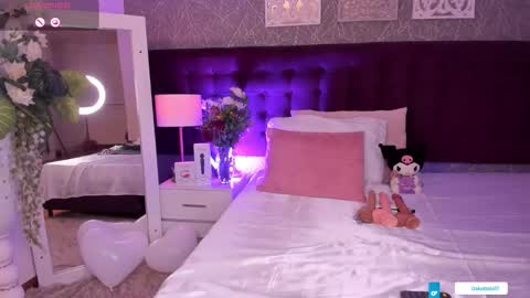   online show from September 25, 6:23 am